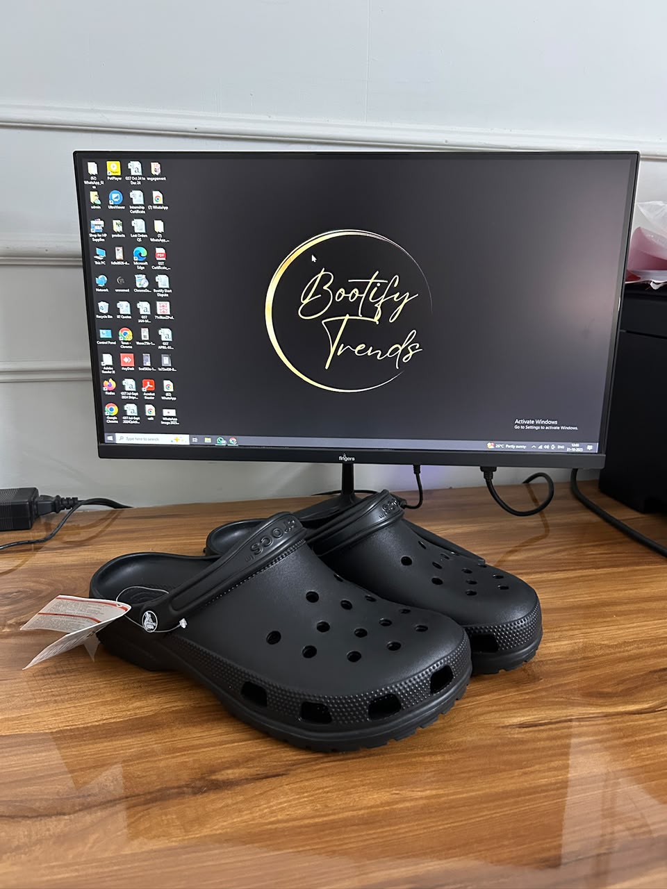 Classic (Black)