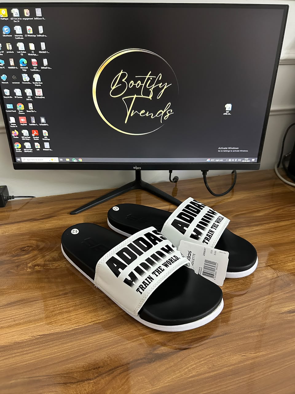 Nike Adilette Slides (White)