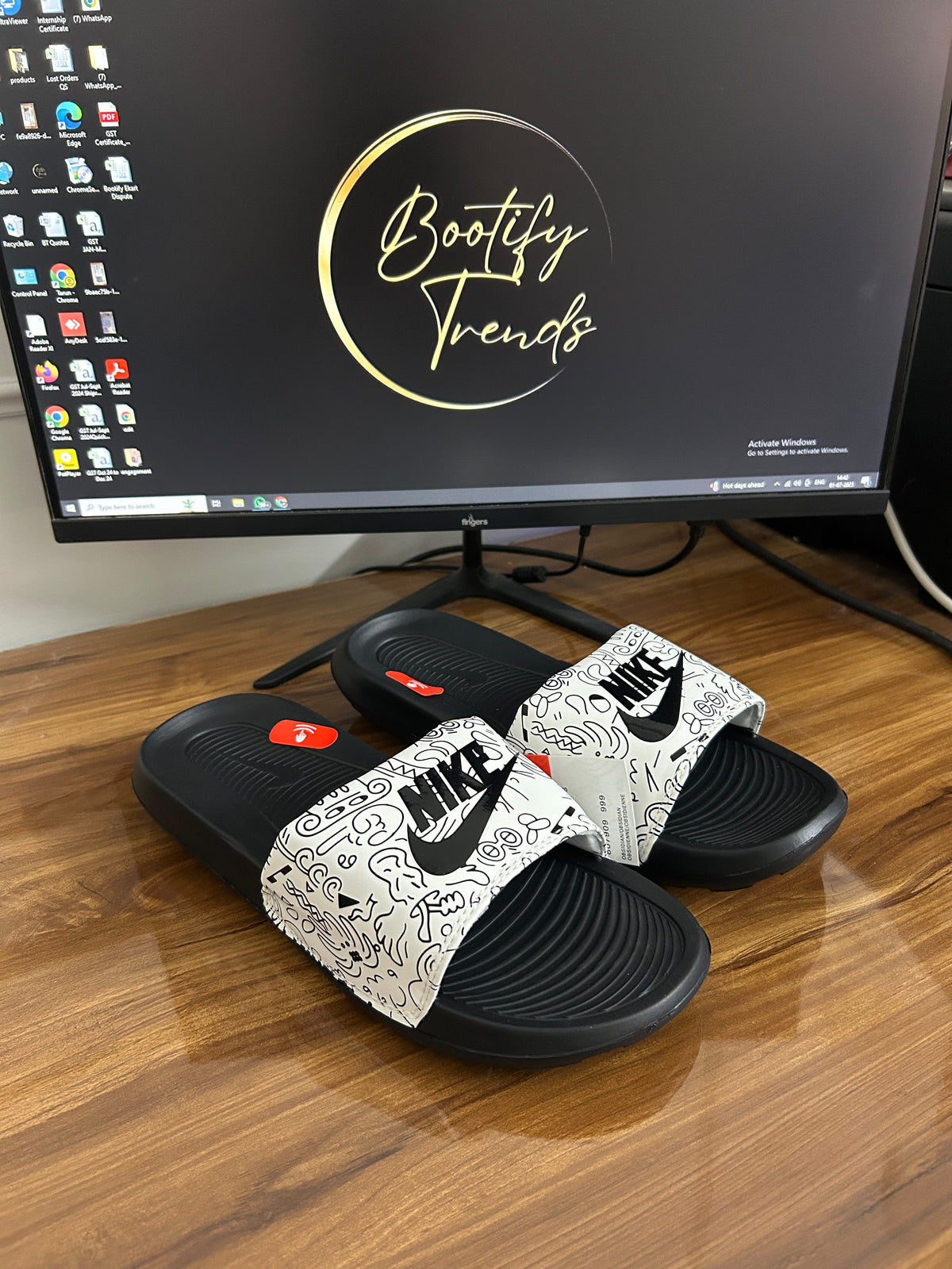 Nike Doodle Slides (White)