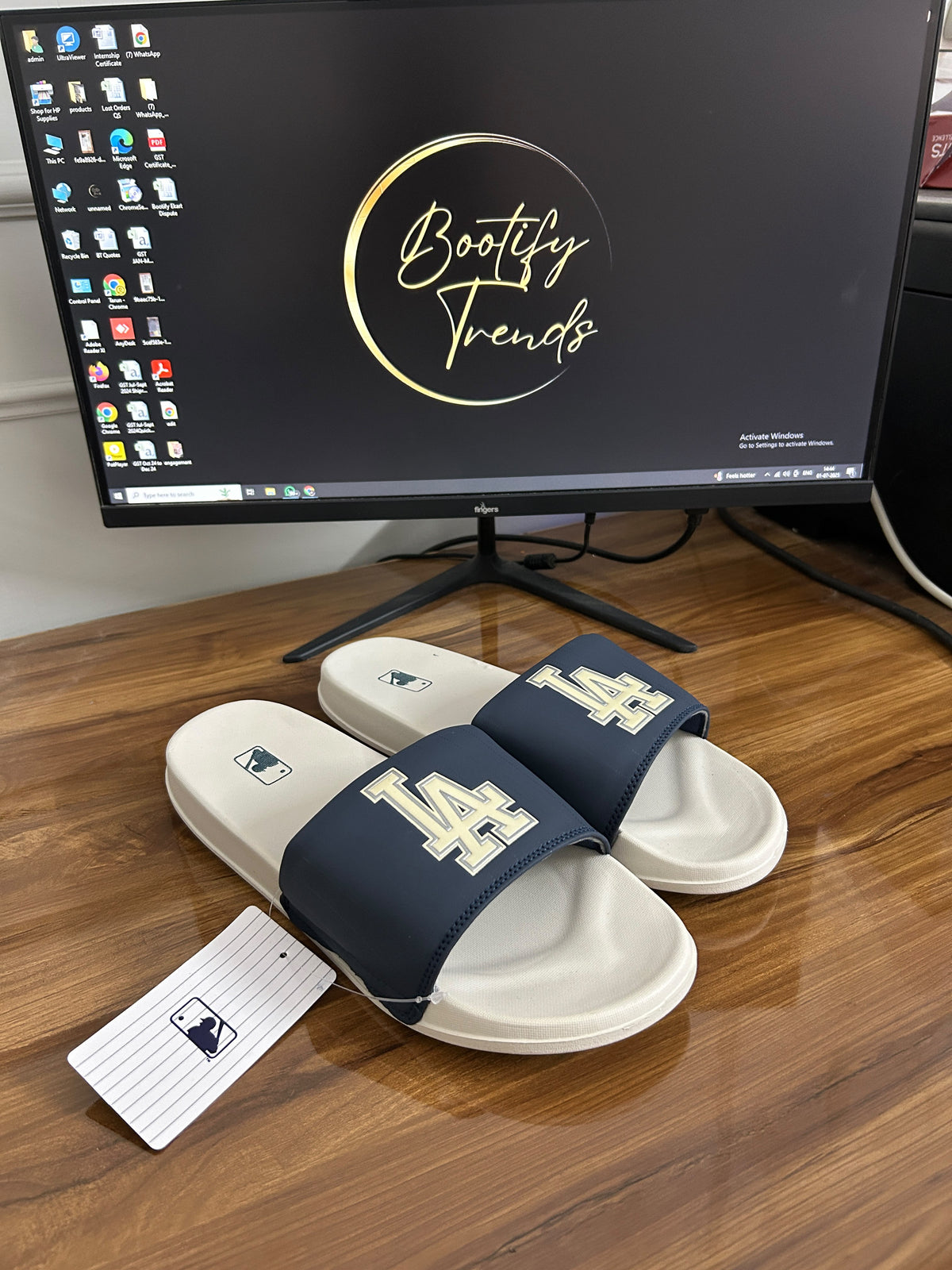 LA MLB Slides (Navy-Beige)