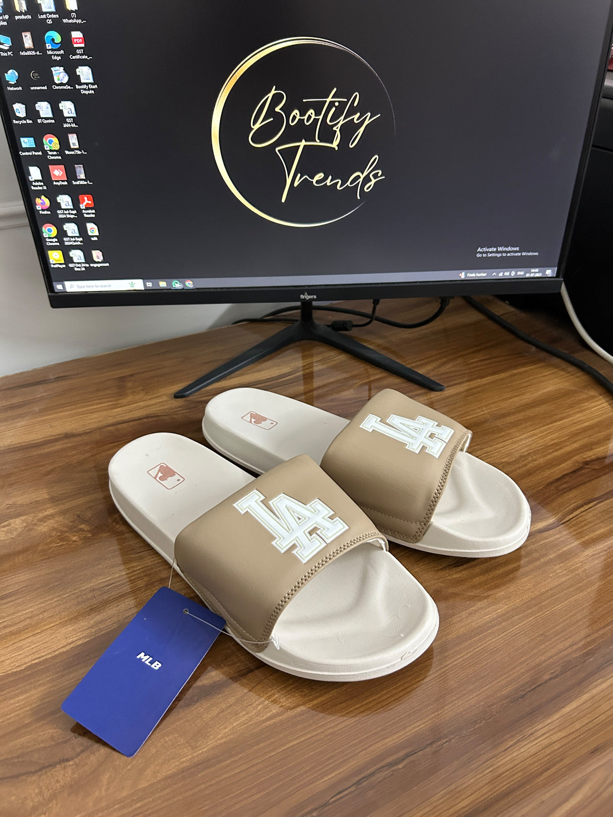 LA MLB Slides (Beige)