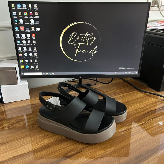 Crocx Brooklyn 4U Low Sandal (Black/Brown)